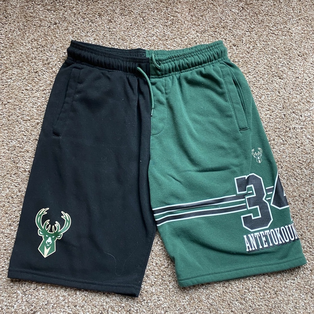 Giannis Milwaukee Bucks Small Men's Shorts